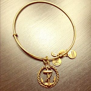 Anchor bangle